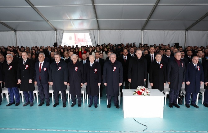 Cumhurbaşkanı Erdoğan: TCG Anadolu, dünyanın ilk SİHA gemisidir galerisi resim 1