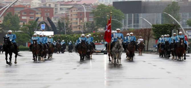 “Milletimiz, Cumhuriyet'in ikinci asrını Türkiye Yüzyılı ile taçlan