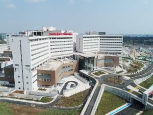 Bakan Koca: Şehir hastanesi deprem sonrası büyük rol üstlendi