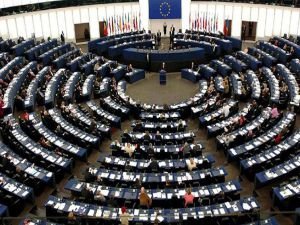 AB'den Kosova'ya iade eleştirisi