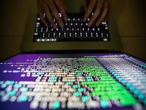İran'ın veri merkezlerine siber saldırı