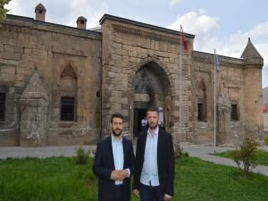 Dayan: “Bitlis’in inanç turizm potansiyeli değerlendirilmeli”