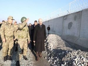Türkiye-İran sınırına yapılan güvenlik duvarında sona gelindi