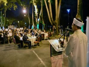 Erbaş, İstanbul Daru’l-Fünun İlahiyat Vakfının iftar programına katıldı