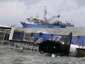 Kongo'da tekne alabora oldu: 50 ölü