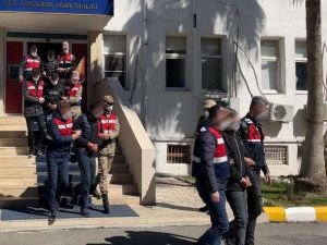 Antalya'da uyuşturucu operasyonu: 15 gözaltı