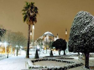İstanbul'da kar yağışının 3 gün daha süreceği tahmin ediliyor