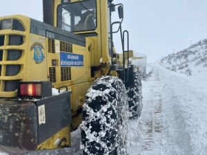 Yoğun kar nedeniyle 624 yol ulaşıma kapandı