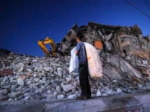 Siyonist işgal rejimi ocak ayında Filistin'de 15 ev ve iş yerini yıktı