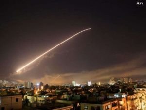 Siyonist işgal rejiminden Suriye'ye hava saldırısı