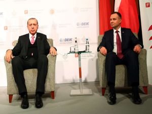 Cumhurbaşkanı Erdoğan, Polonyalı mevkidaşıyla Rusya-Ukrayna krizini görüştü