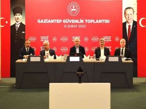 İçişleri Bakanı Süleyman Soylu, Gaziantep’te güvenlik toplantısına katıldı