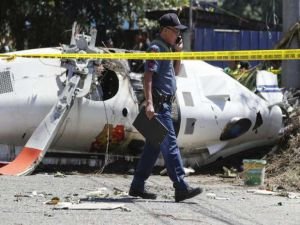 Filipinler’de polis helikopteri düştü