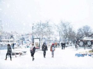 Kar yağışı nedeniyle Isparta'da yarın da okullar tatil