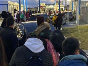 Türkiye vatandaşlarının Ukrayna'dan tahliyesi sürüyor
