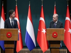 Erdoğan ile Rutte ortak basın toplantısı düzenledi
