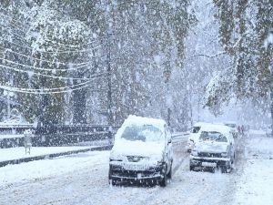 Meteorolojiden kar yağışı, kuvvetli rüzgar ve çığ riski uyarısı