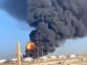 Saudi Aramco petrol tesisinde büyük yangın