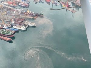 İzmit Körfezi'ni kirleten gemiye 3,7 milyon lira ceza