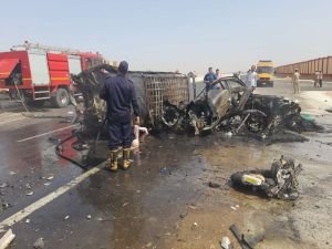 Mısır'da minibüs ile otomobil çarpıştı: 7 ölü