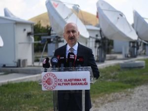 Bakan Karaismailoğlu'ndan Türksat 5B" açıklaması