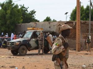 Mali'de silahlı saldırı: 20 sivil öldü