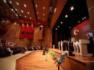 Bakan Akar: Ordumuz FETÖ, PKK/YPG ve DAEŞ’e karşı mücadele etmektedir