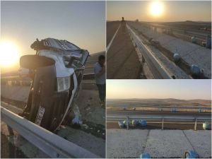 Şanlıurfa'da tüp yüklü kamyonet devrildi: 2 yaralı