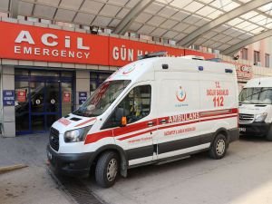 Kahramanmaraş’ta 2 servis aracıyla bir kamyonet kaza yaptı: 11 yaralı