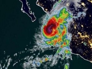 Meksika'yı Orlene Kasırgası vurdu