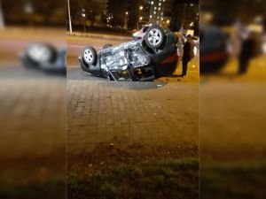 Diyarbakır'da 2 aracın karıştığı trafik kazasında 8 kişi yaralandı