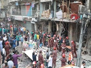 Bangladeş'te bir binada patlama: 17 ölü 4 kayıp