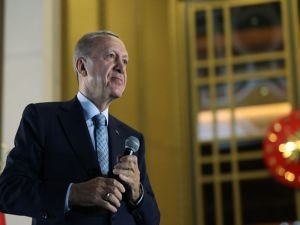 Cumhurbaşkanı Erdoğan'dan Beştepe'de balkon konuşması: Artık bütünleşme vaktidir