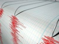 Papua Yeni Gine'de 8 büyüklüğünde deprem