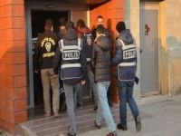 FETÖ’den 3 kişi yakalandı