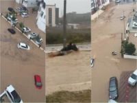 Mersin'de sel hayatı felç etti