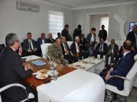 Vali Deniz: Tehdid ve baskıya asla izin vermeyeceğiz