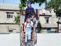 Suriyeli anne engelli çocuğu için yardım bekliyor