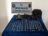 Bitlis’te tarihi eserler ele yakalandı