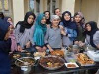 İmam Hatipli öğrenciler Arakanlılar için kermes düzenledi