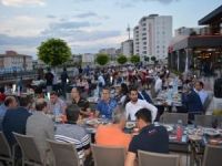 Kimsesiz çocuklar ile muhtaç ailelere iftar