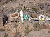 Hakkari'de PKK'ya ait silah ve mühimmatlar ele geçirildi