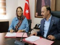 Emekli öğretmenden eğitime 350 bin TL destek
