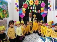 Kur’an eğitimi alan minikler taçlandırıldılar