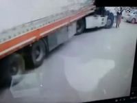 Mardin'de TIR'ın çarptığı kadın hayatını kaybetti