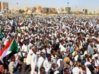 Sudan’da muhalifler askeri konseyle müzakereleri askıya aldı