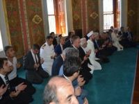 Fatih Sultan Mehmet Han kabri başında dualarla anıldı