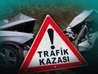 Kamyonun çektiği otomobile TIR çarptı: 3 ölü 2 yaralı