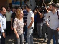 Utanmazlığa bak! HDP'li vekil eylem yapan annelerle alay etti