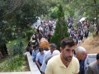 Bitlis'teki kazada hayatını kaybedenler toprağa verildi